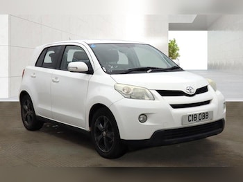 Used Toyota Urban Cruiser 2011 for sale - 78301208: Photo
