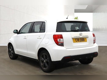 Used Toyota Urban Cruiser 2011 for sale - 78301208: Photo