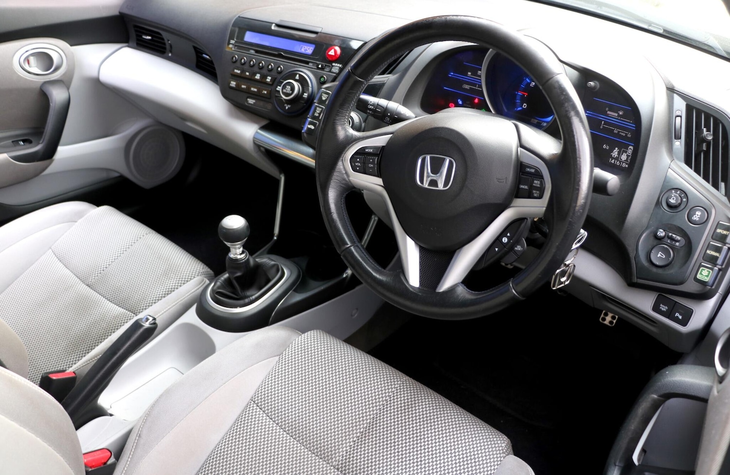 Used Honda CR-Z 2011 for sale - 76522437: Photo 17