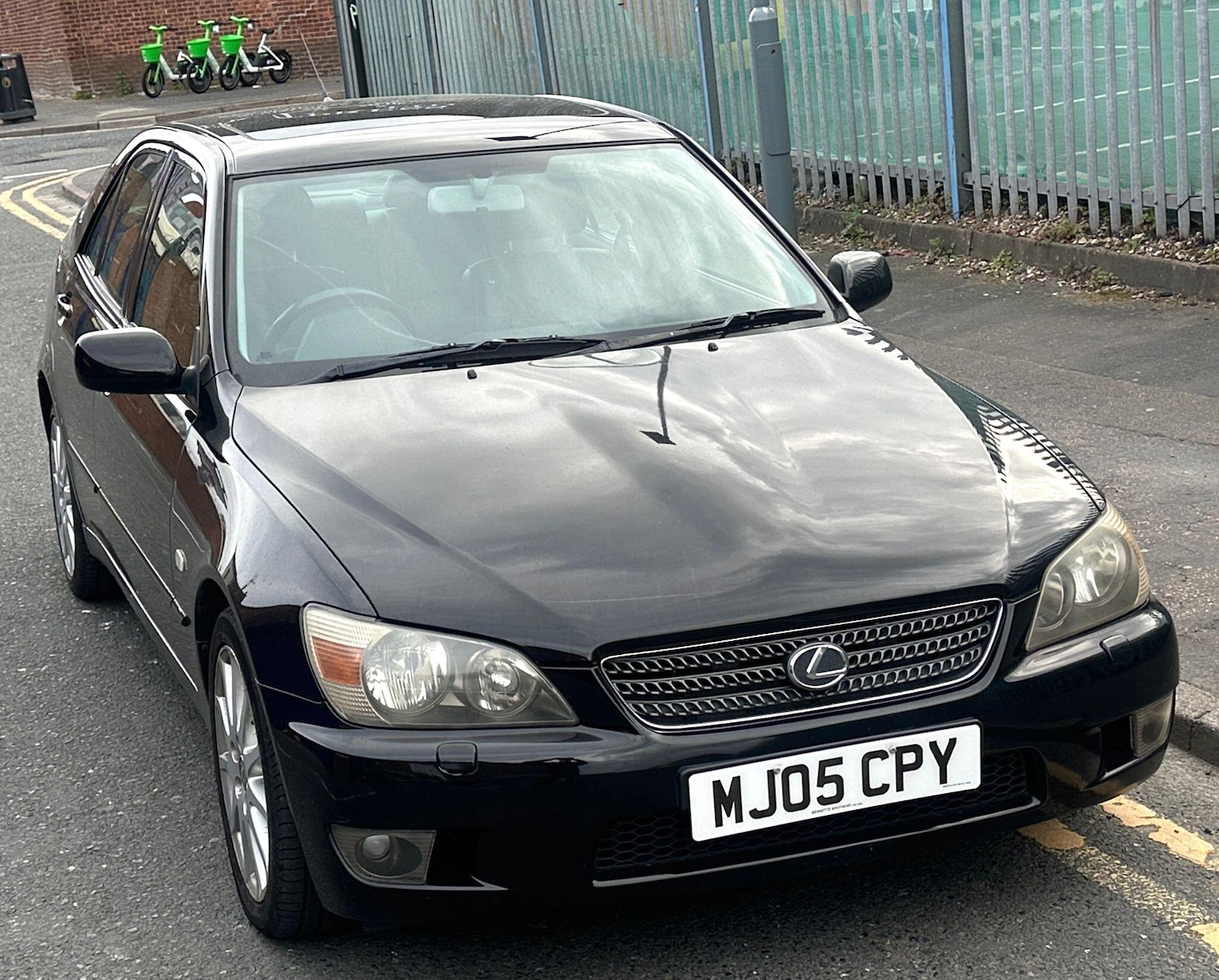 Used Lexus IS for sale - 78136379: Photo 4