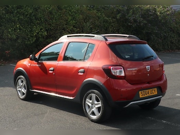 Used Dacia Sandero Stepway 2014 for sale - 79236798: Photo