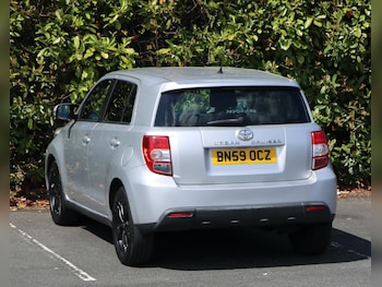 Used Toyota Urban Cruiser 2009 for sale - 79396404: Photo