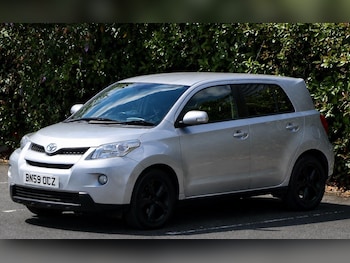 Used Toyota Urban Cruiser 2009 for sale - 79396404: Photo