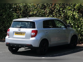 Used Toyota Urban Cruiser 2009 for sale - 79396404: Photo