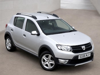 Used Dacia Sandero Stepway 2016 for sale - 78809598: Photo