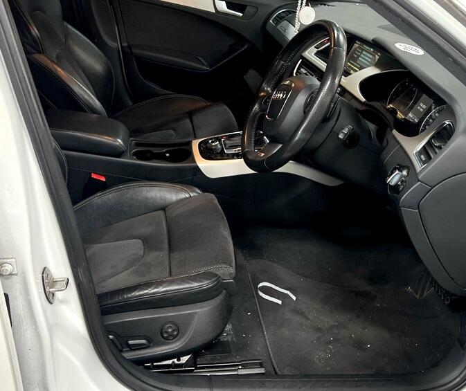 Used Audi A4 2010 for sale - 76671369: Photo 10