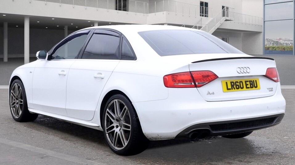 Used Audi A4 2010 for sale - 76671369: Photo 3