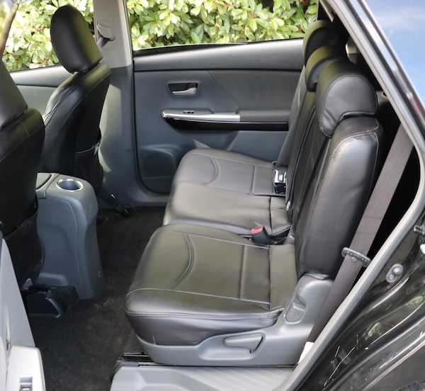 Used Toyota Prius+ 2023 for sale - 76152401: Photo 14