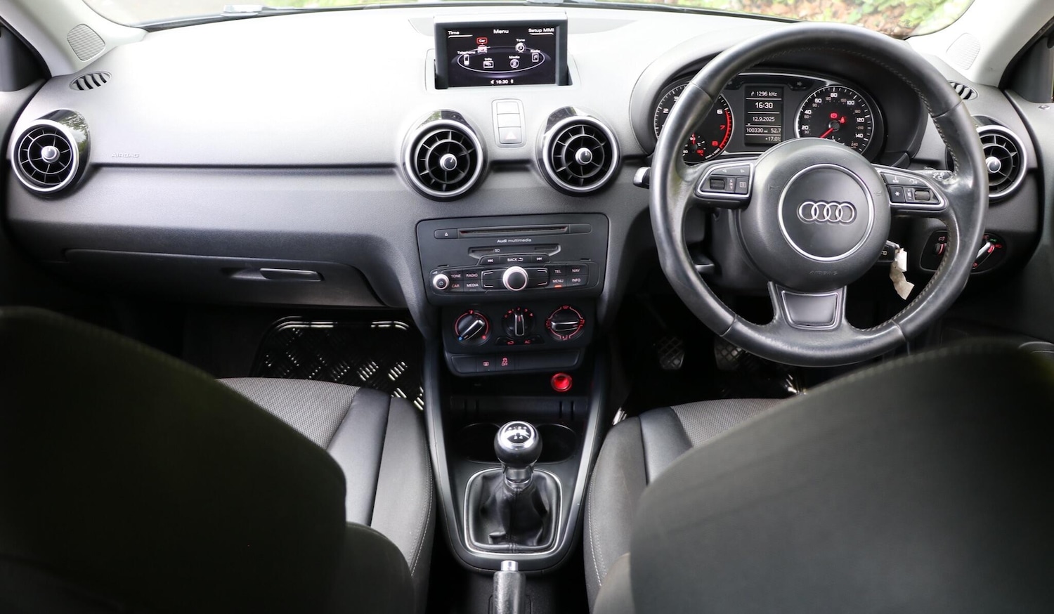 Used Audi A1 2013 for sale - 76771863: Photo 14