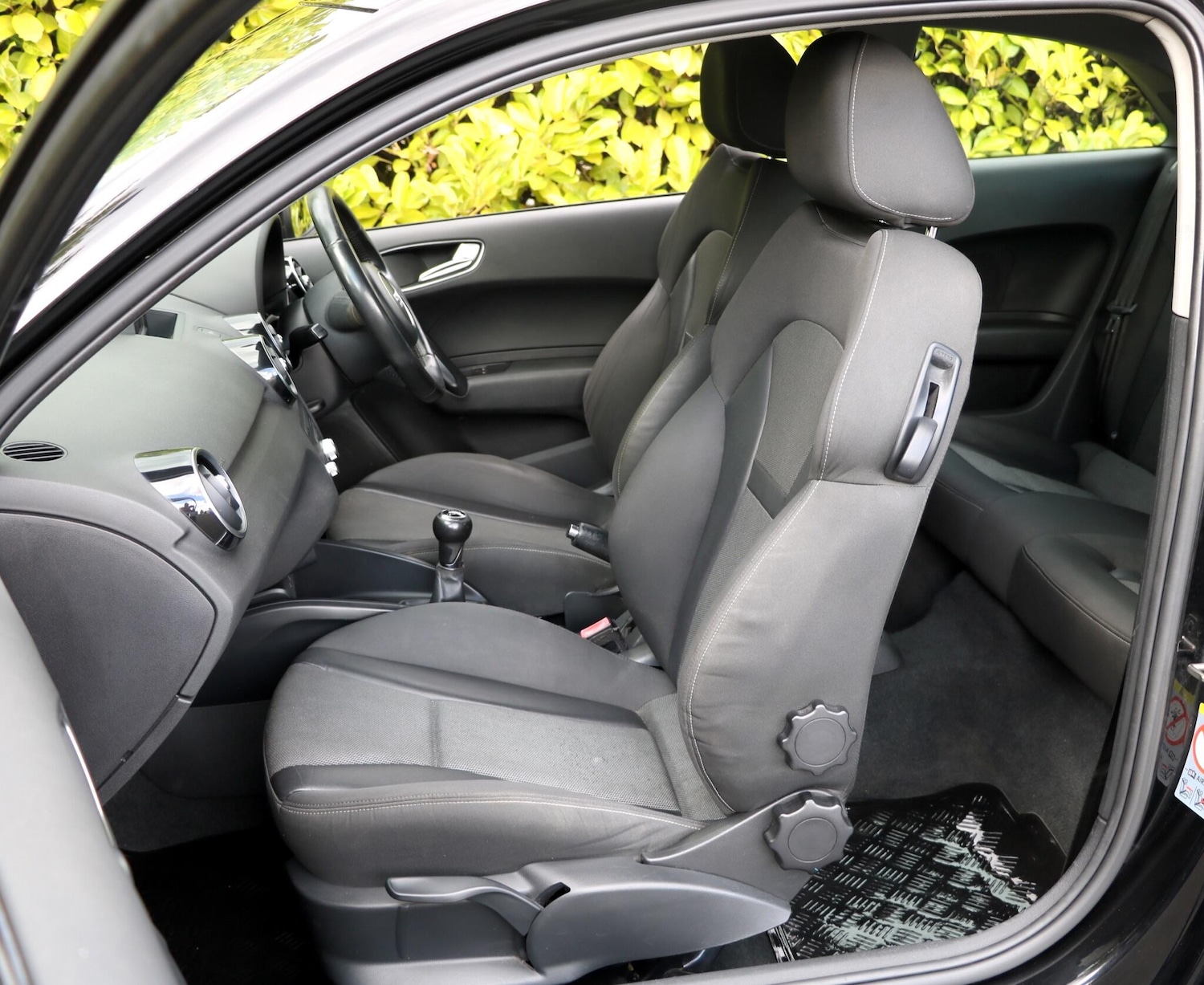 Used Audi A1 2013 for sale - 76771863: Photo 16