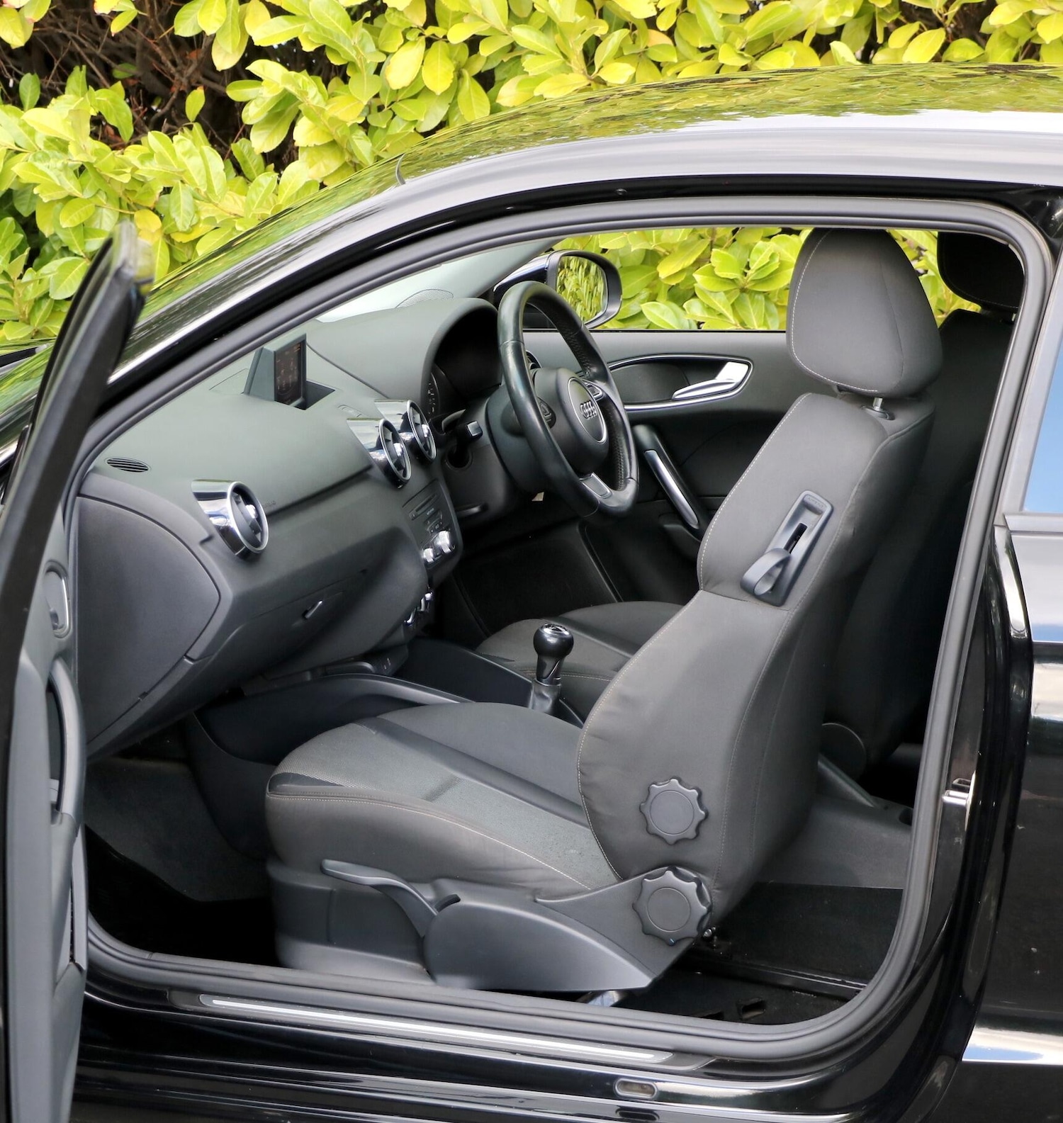 Used Audi A1 2013 for sale - 76771863: Photo 17