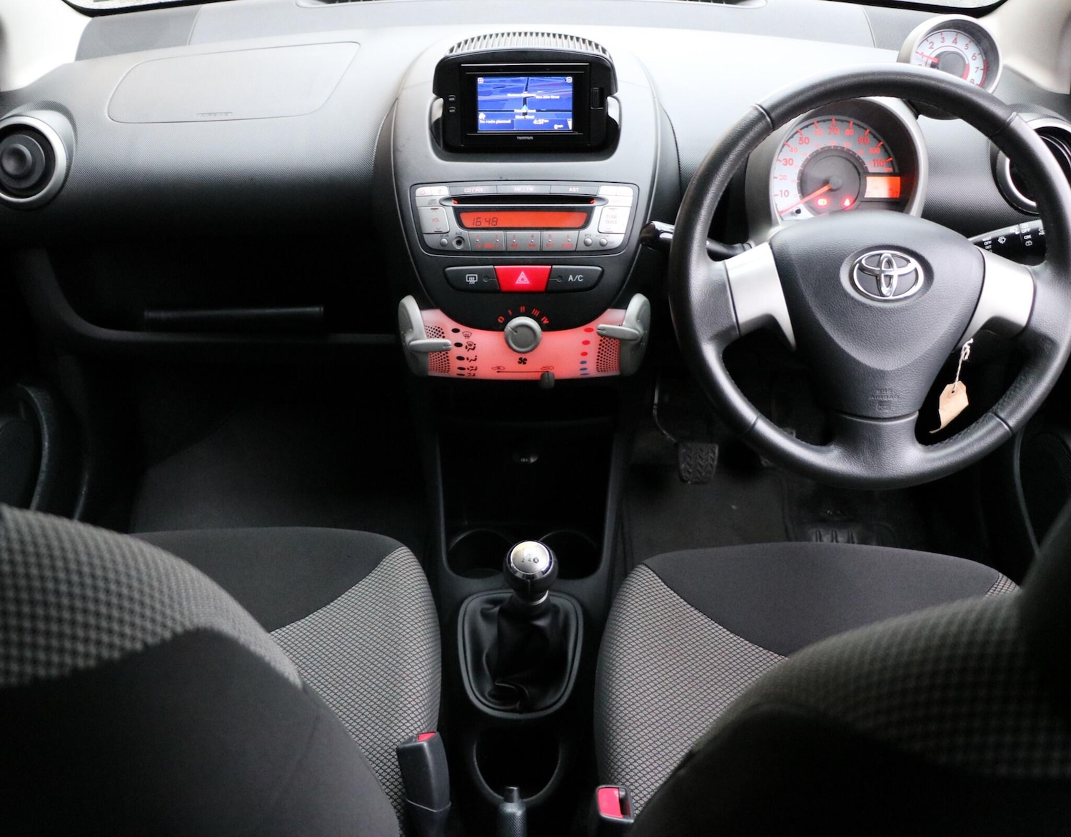 Used Toyota AYGO 2013 for sale - 76307767: Photo 12