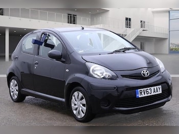 Used Toyota AYGO 2013 for sale - 76307767: Photo