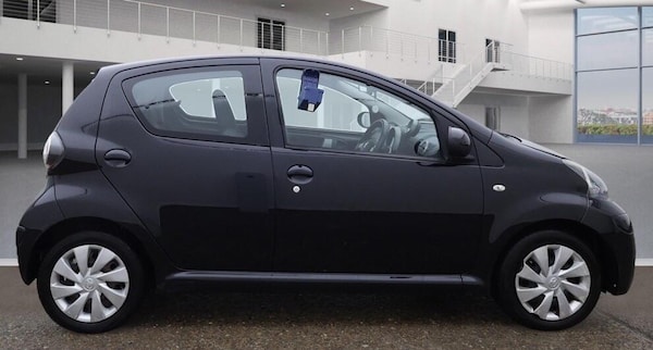 Used Toyota AYGO 2013 for sale - 76307767: Photo 6