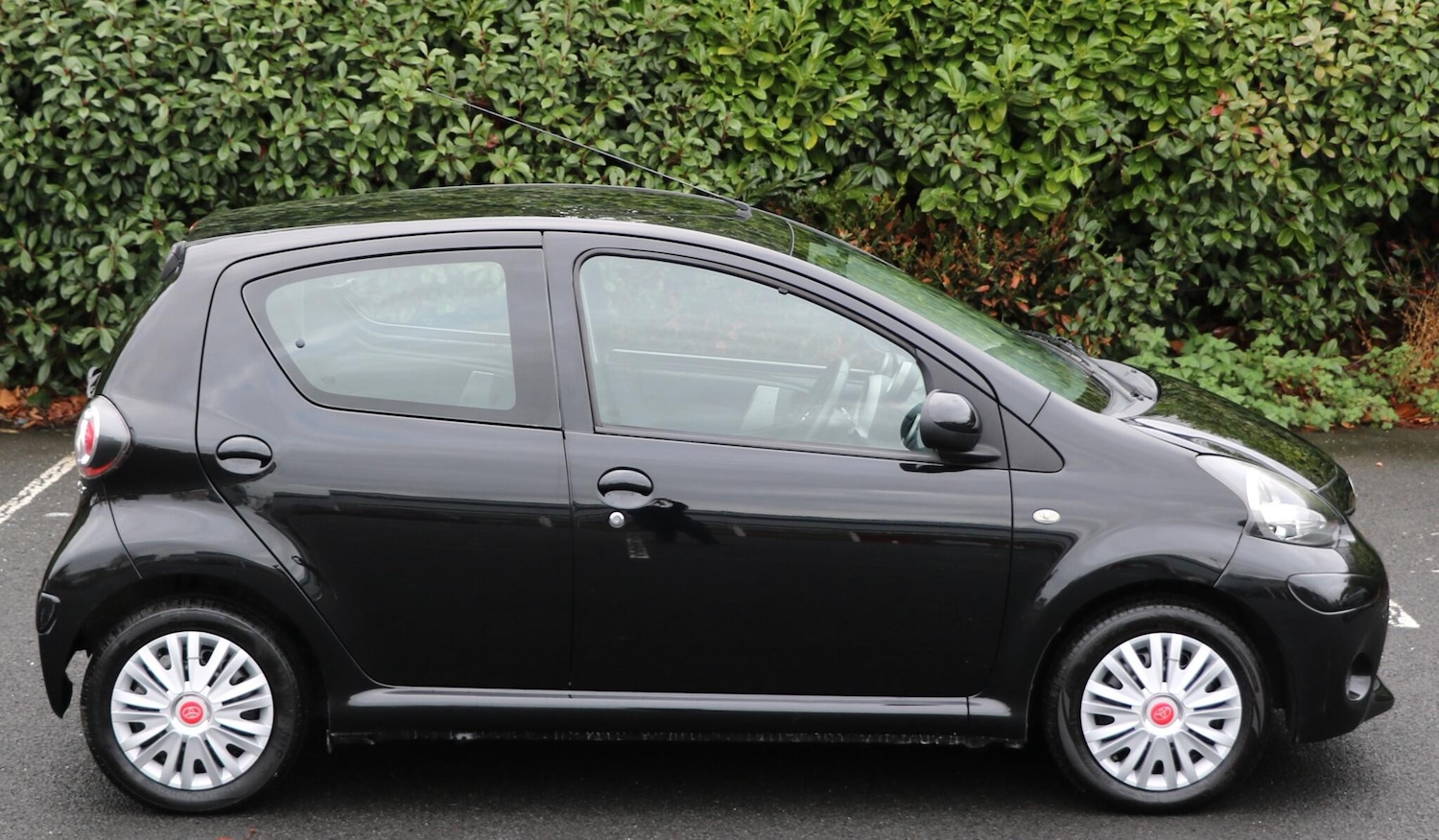 Used Toyota AYGO 2013 for sale - 76307767: Photo 8