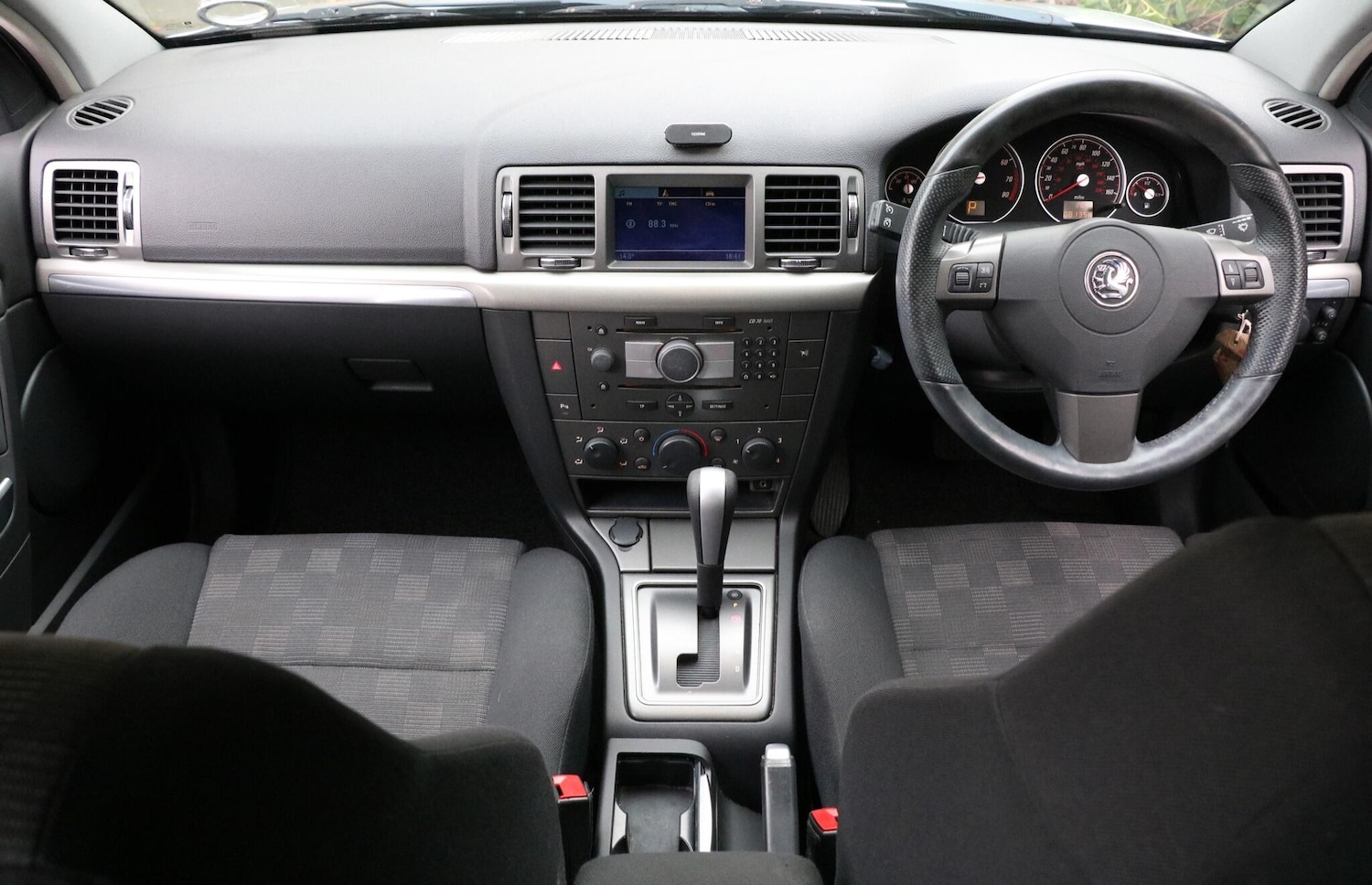 Used Vauxhall Vectra 2009 for sale - 76270218: Photo 14