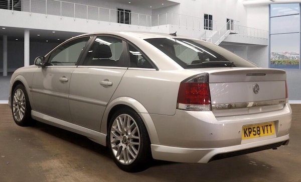 Used Vauxhall Vectra 2009 for sale - 76270218: Photo 5