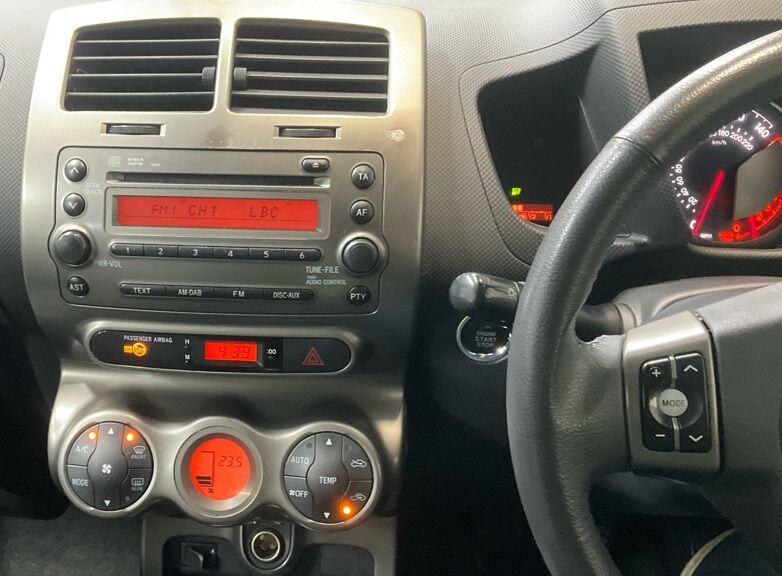 Used Toyota Urban Cruiser 2012 for sale - 77993894: Photo 13