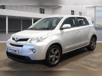 Used Toyota Urban Cruiser 2012 for sale - 77993894: Photo
