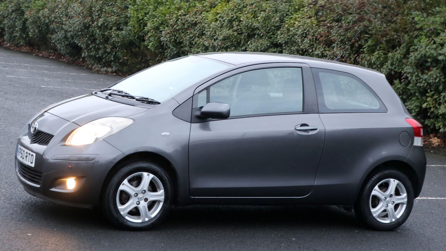 Used Toyota Yaris 2010 for sale - 77305499: Photo 30