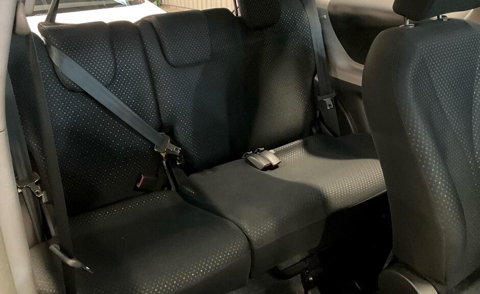 Used Toyota Yaris 2010 for sale - 77305499: Photo 35