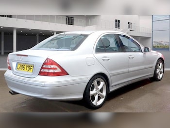 Used Mercedes-Benz C Class 2006 for sale - 77645697: Photo