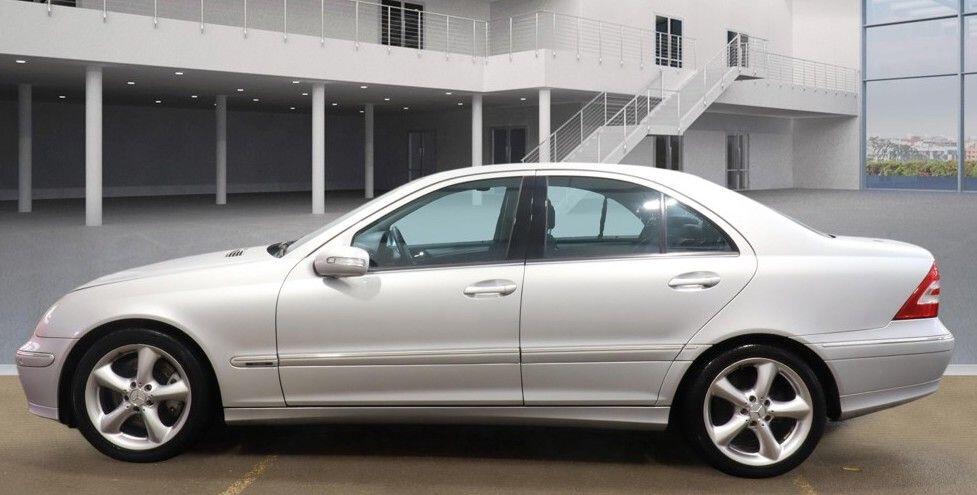 Used Mercedes-Benz C Class 2006 for sale - 77645697: Photo 8