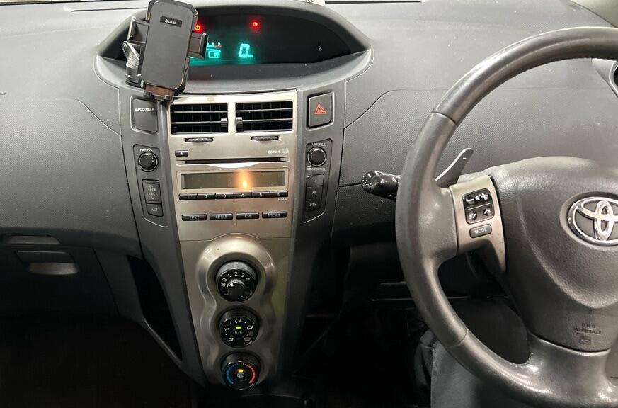 Used Toyota Yaris 2009 for sale - 76742615: Photo 6