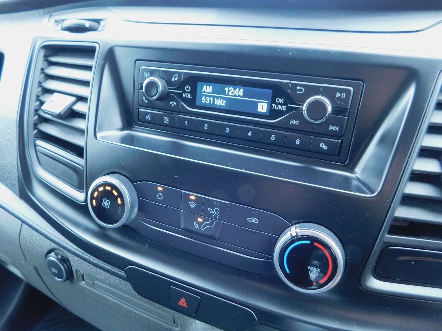 Used Ford Transit Custom for sale - 78101111: Photo 10