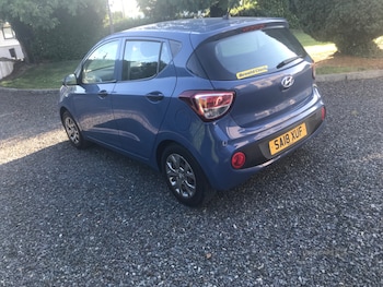 Used Hyundai i10 2018 for sale - 79213435: Photo