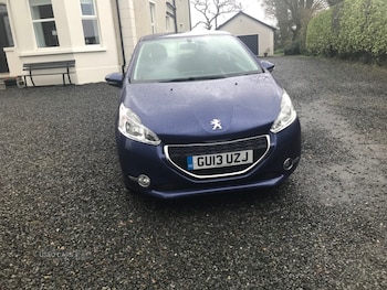 Used Peugeot 208 2013 for sale - 79085336: Photo