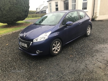 Used Peugeot 208 2013 for sale - 79085336: Photo