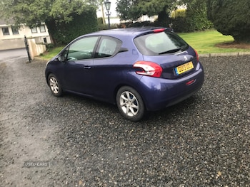 Used Peugeot 208 2013 for sale - 79085336: Photo