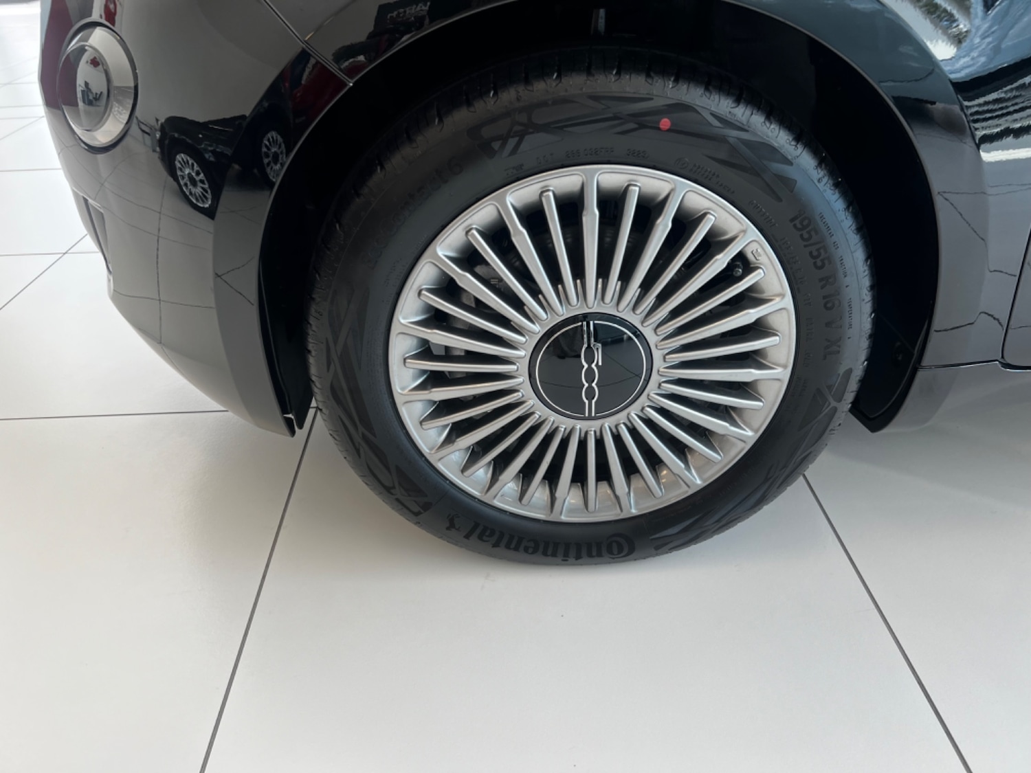 Used Fiat 500 2024 for sale - 76379530: Photo 5