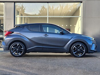 Used Toyota C-HR 2022 for sale - 77771120: Photo
