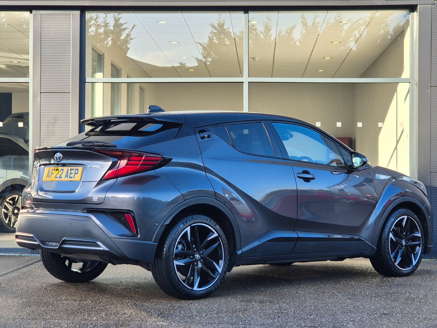 Used Toyota C-HR 2022 for sale - 77771120: Photo 3