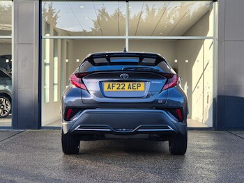 Used Toyota C-HR 2022 for sale - 77771120: Photo