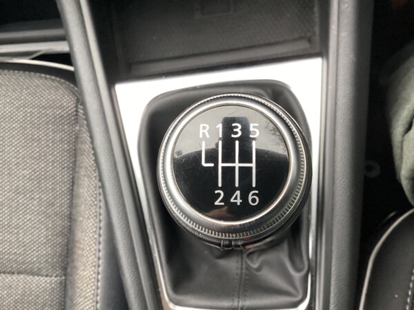 Used Renault Captur 2021 for sale - 75354536: Photo 41