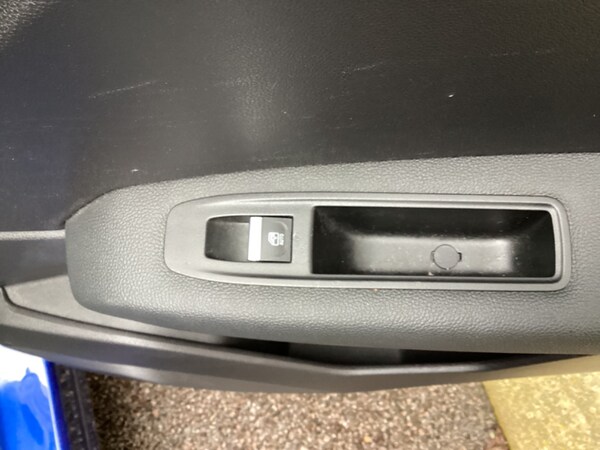 Used Renault Captur 2021 for sale - 75354536: Photo 47