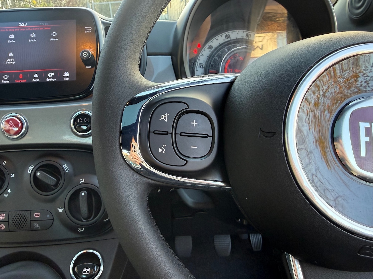 Used Fiat 500 2023 for sale - 76873625: Photo 19