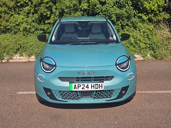 Used Fiat 600 2024 for sale - 76868964: Photo