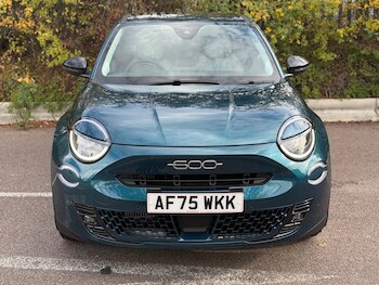 Used Fiat 600 2025 for sale - 76870324: Photo