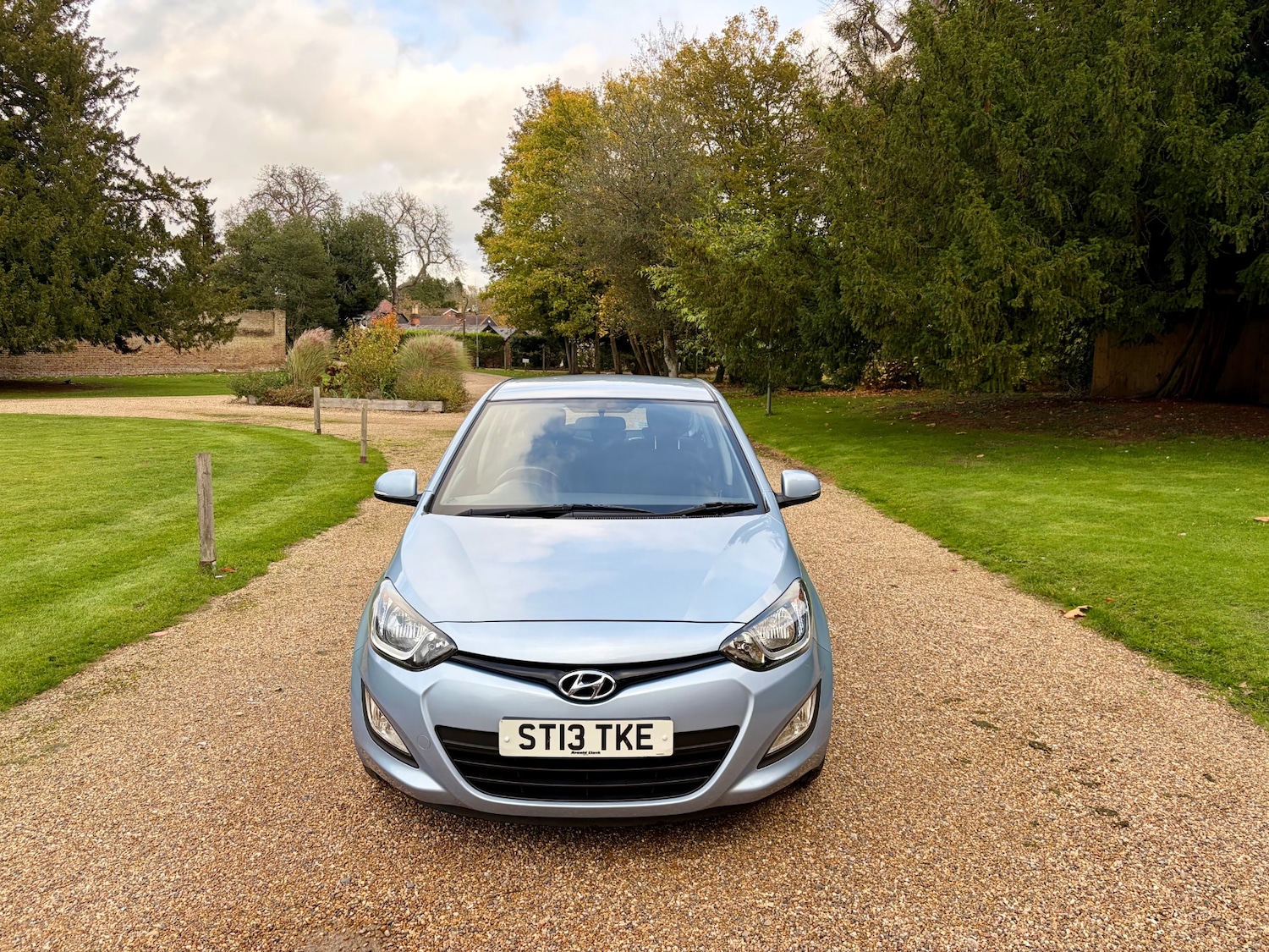 Used Hyundai i20 2013 for sale - 76599505: Photo 2