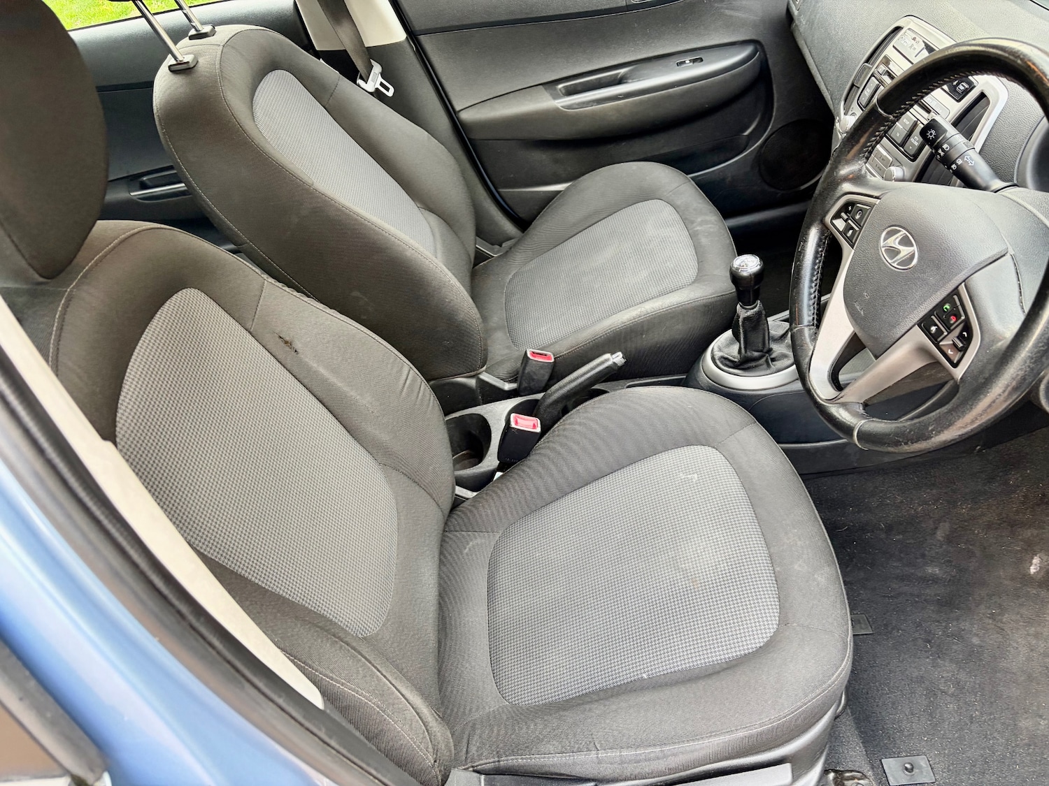 Used Hyundai i20 2013 for sale - 76599505: Photo 4