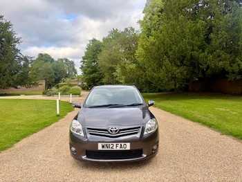 Used Toyota Auris 2012 for sale - 78945945: Photo