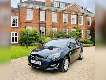 Vauxhall Astra feature image 1