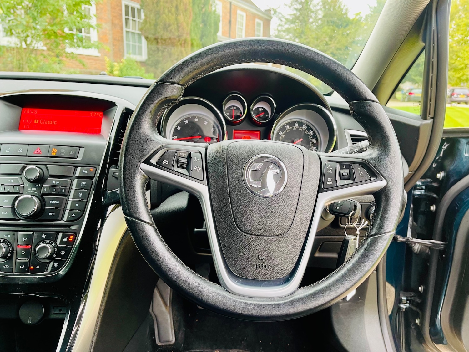 Used Vauxhall Astra 2014 for sale - 76250728: Photo 25