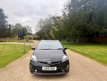 Used Toyota Prius 2015 for sale - 77997795: Photo