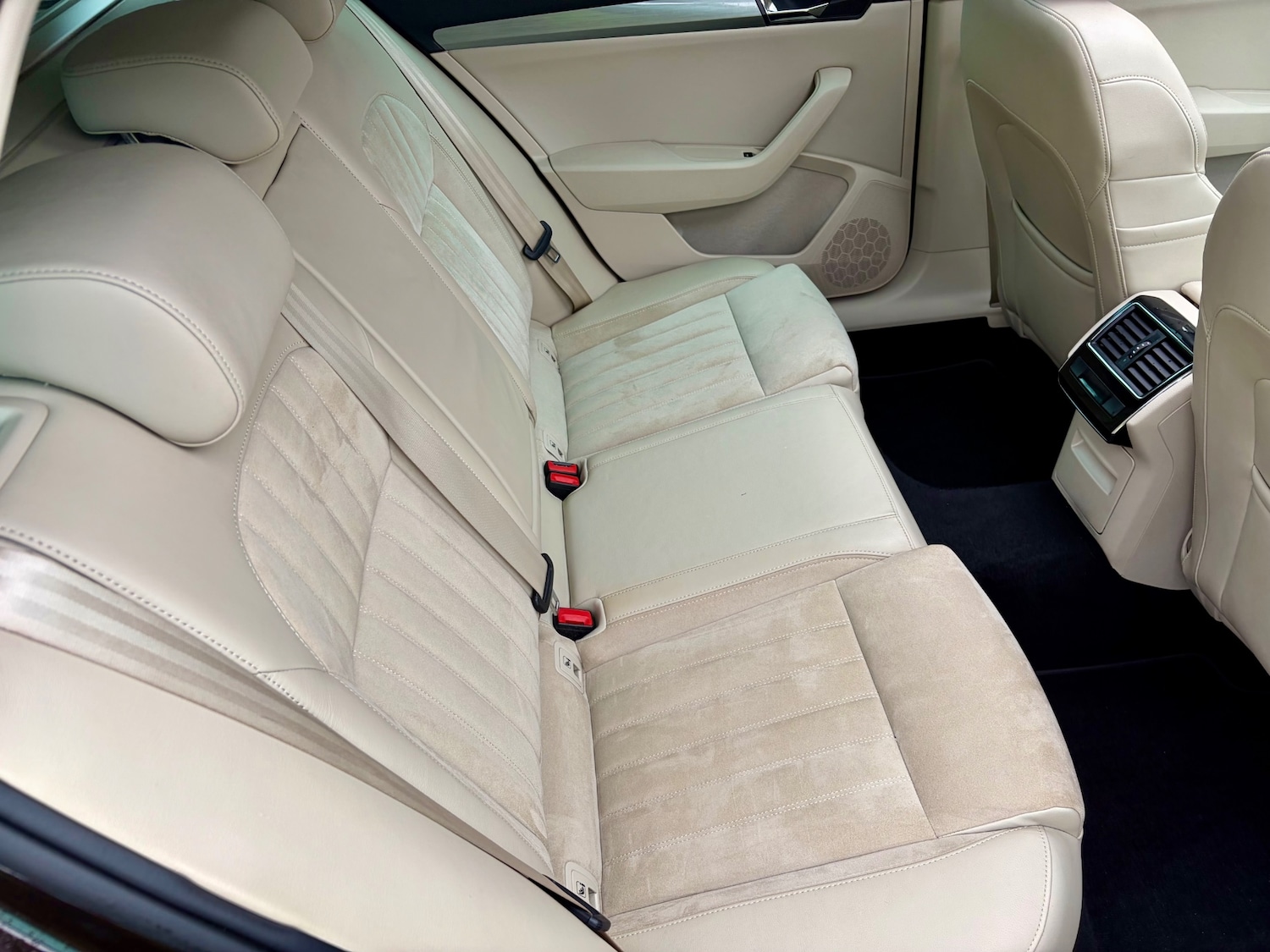 Used Skoda Superb 2016 for sale - 76165423: Photo 59