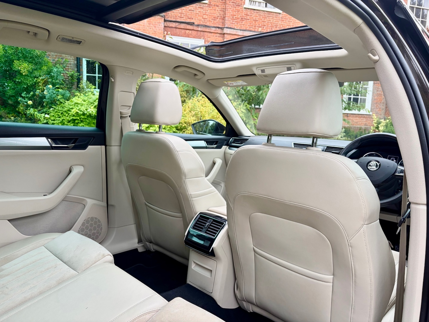 Used Skoda Superb 2016 for sale - 76165423: Photo 62